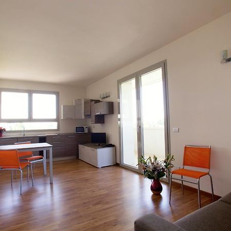 Residence Le Querce Cernusco Sul Naviglio Rom bilde