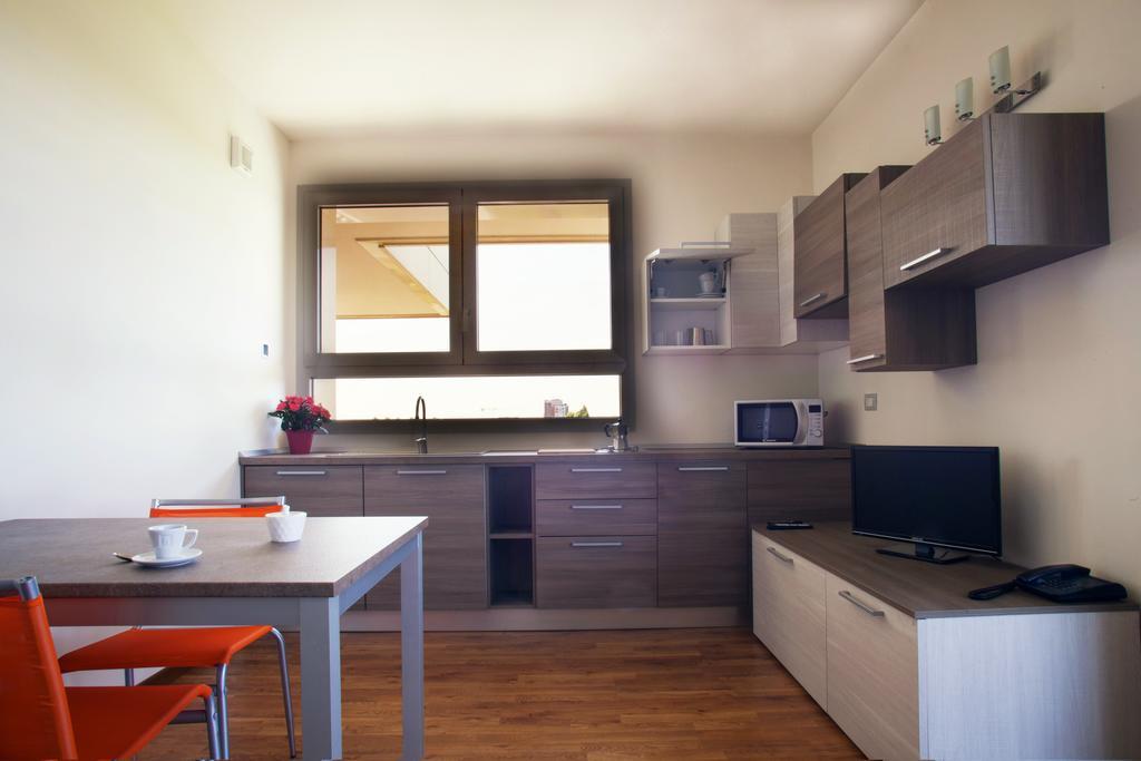 Residence Le Querce Cernusco Sul Naviglio Rom bilde