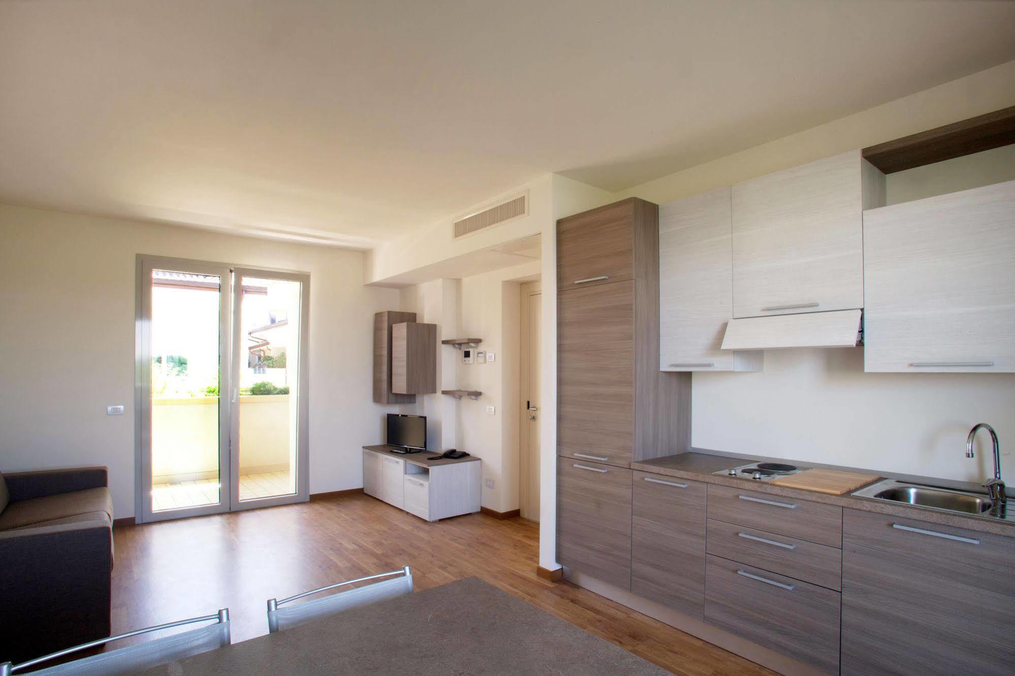 Residence Le Querce Cernusco Sul Naviglio Eksteriør bilde