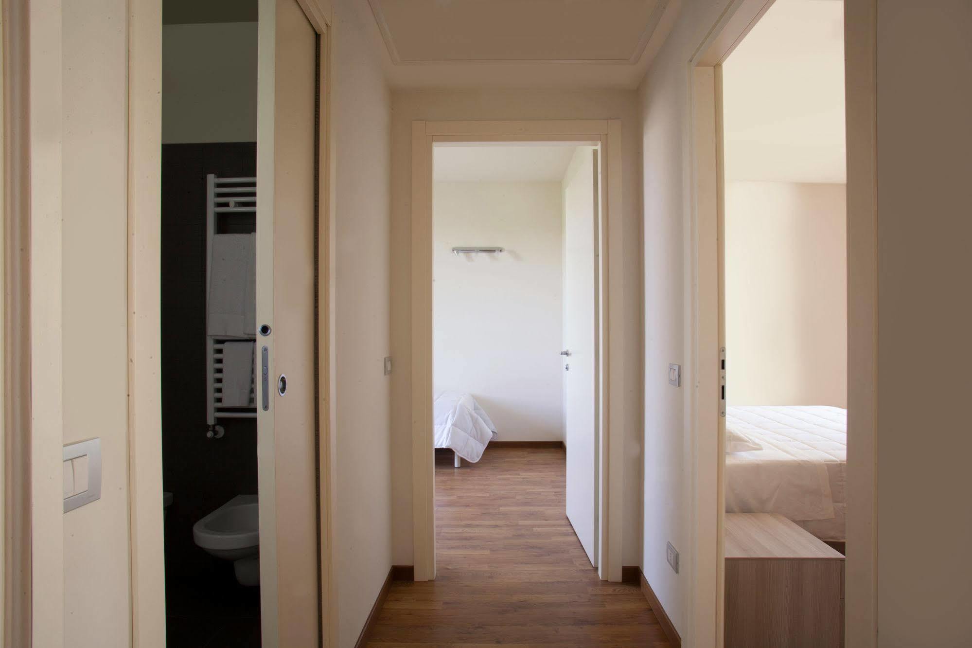 Residence Le Querce Cernusco Sul Naviglio Eksteriør bilde